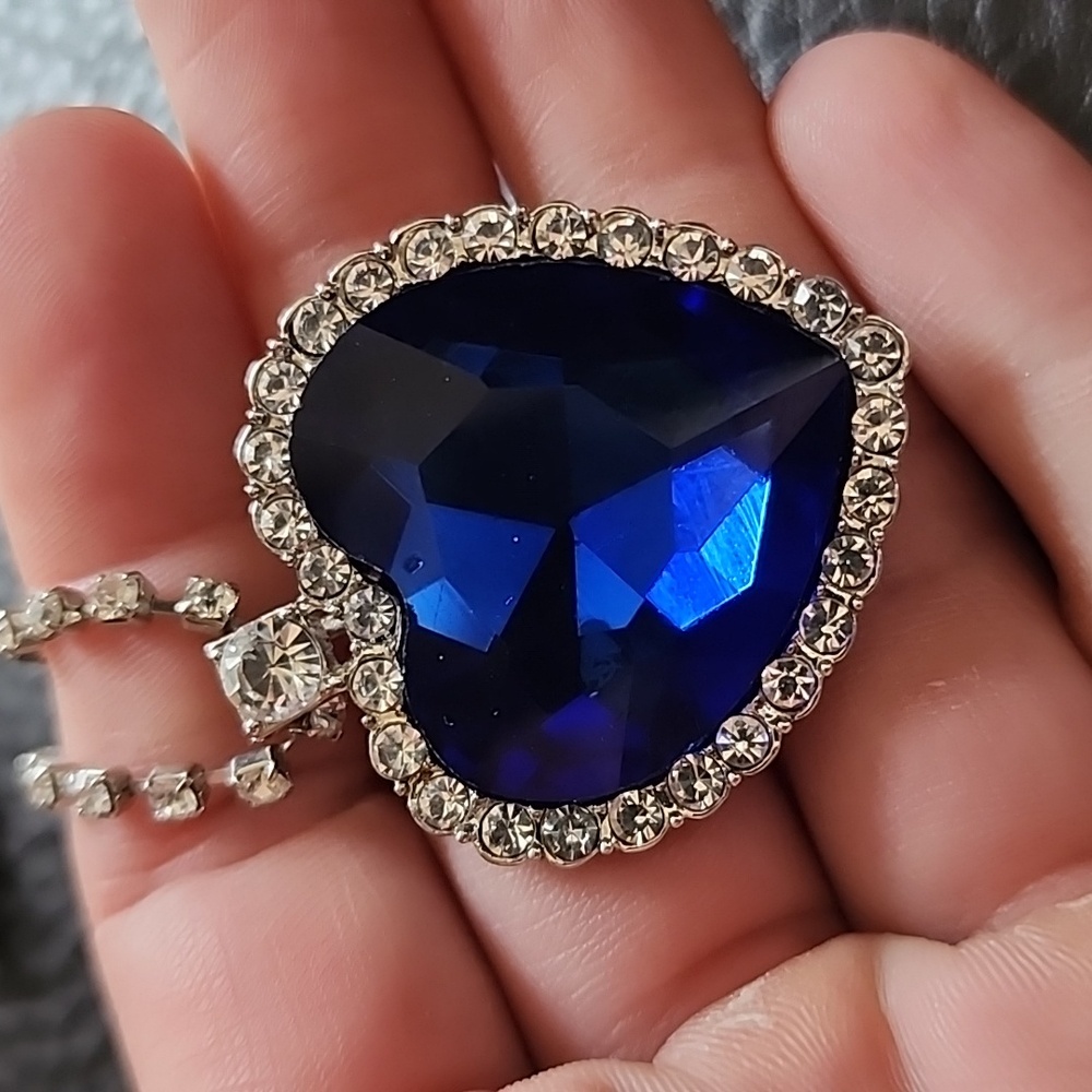 Necklace - Picture 5 of 12